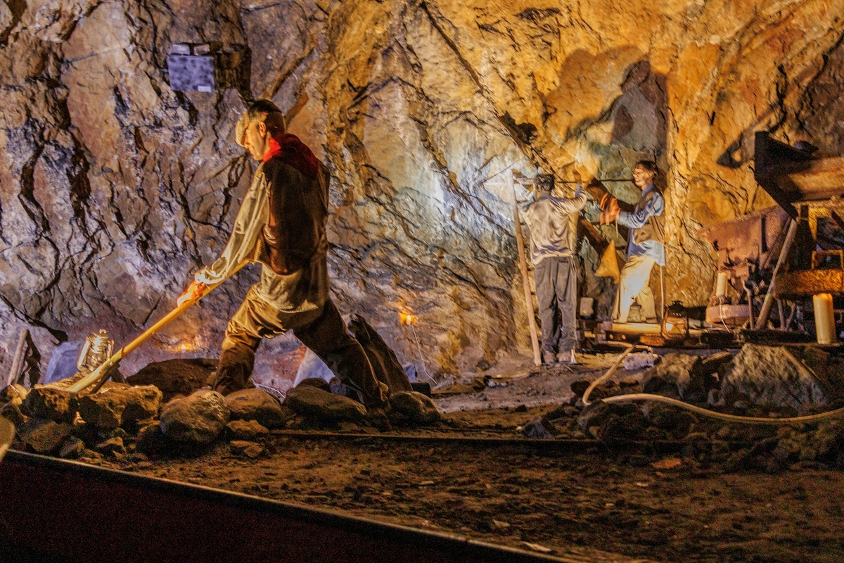 Mining - Martin Hamer